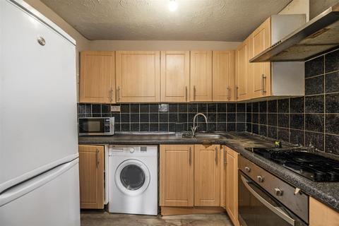 2 bedroom flat for sale, Somerset Gardens, Creighton Road, London