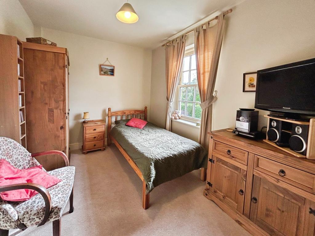 End Terrace Town House