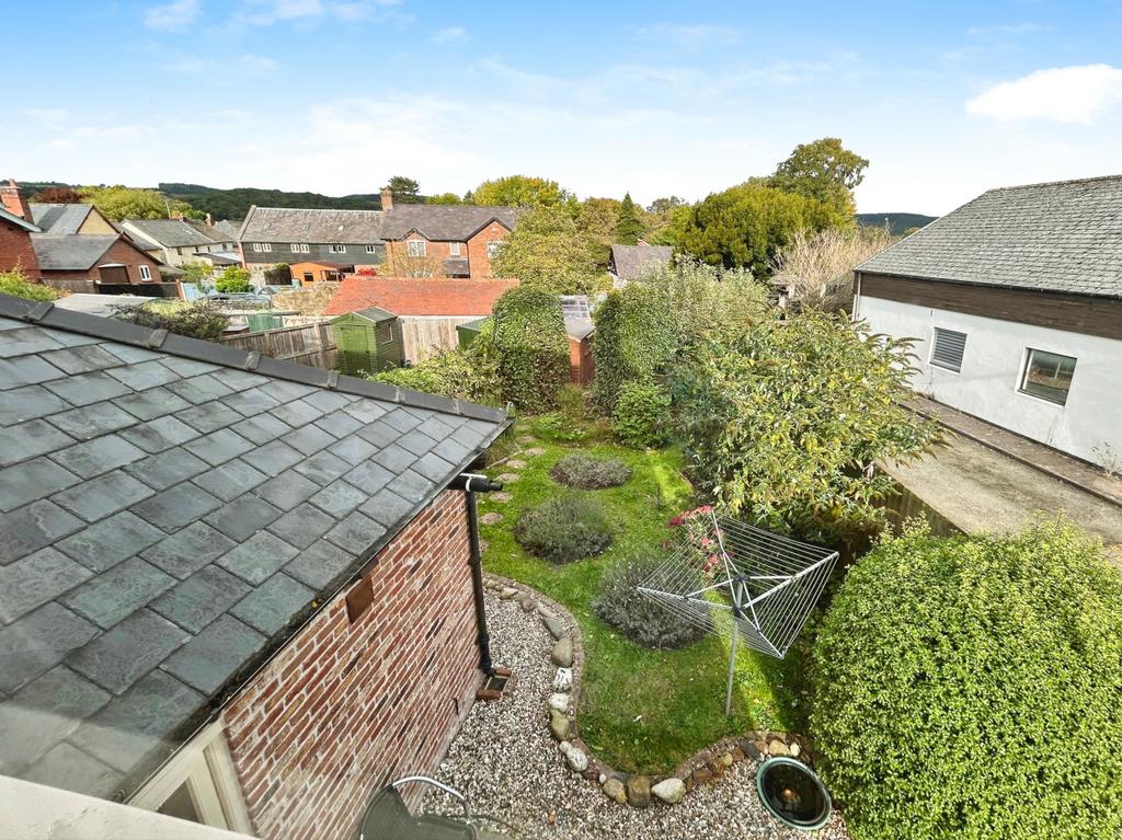 End Terrace Town House