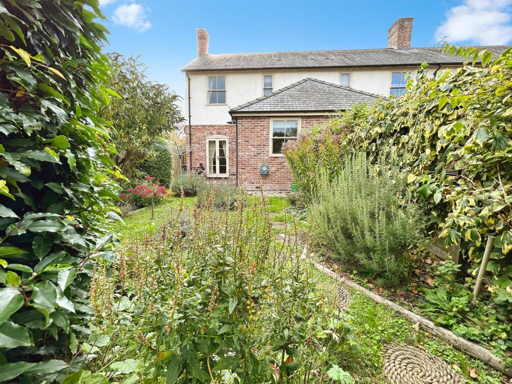 End Terrace Town House
