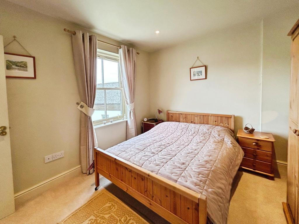 End Terrace Town House