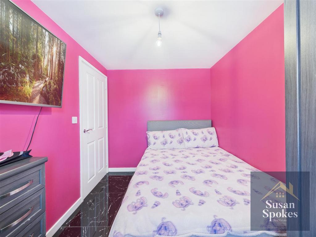 CAM01858 G0-PR0188-STILL007.jpg