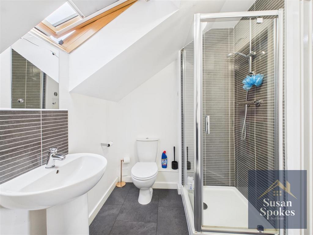 CAM01858 G0-PR0188-STILL002.jpg