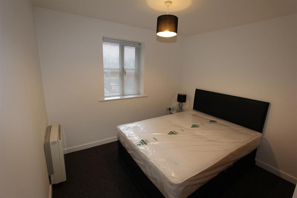 Bedroom 1.JPG