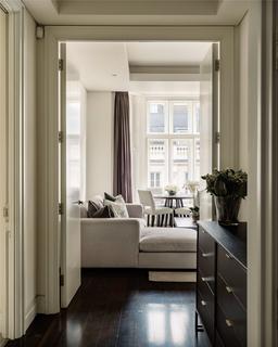 1 bedroom apartment to rent, Green Street, Mayfair W1K