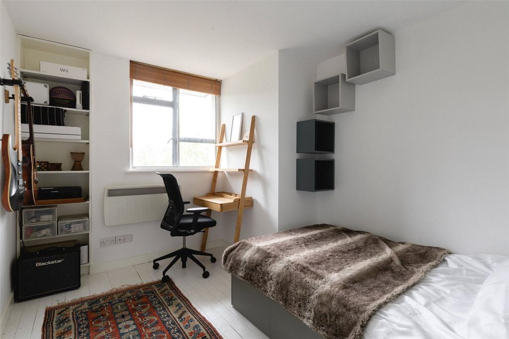 Keeling House, E2