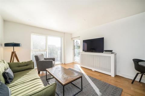 2 bedroom flat for sale, Bradley Road, London SW4