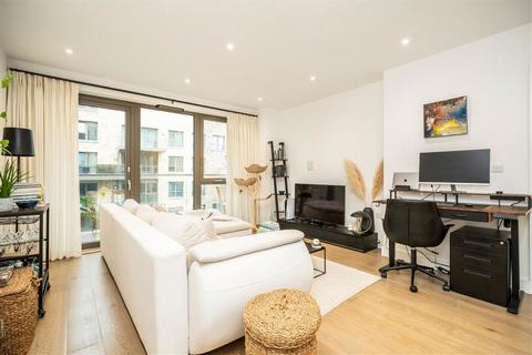 undefined, Hemming Street, London E1
