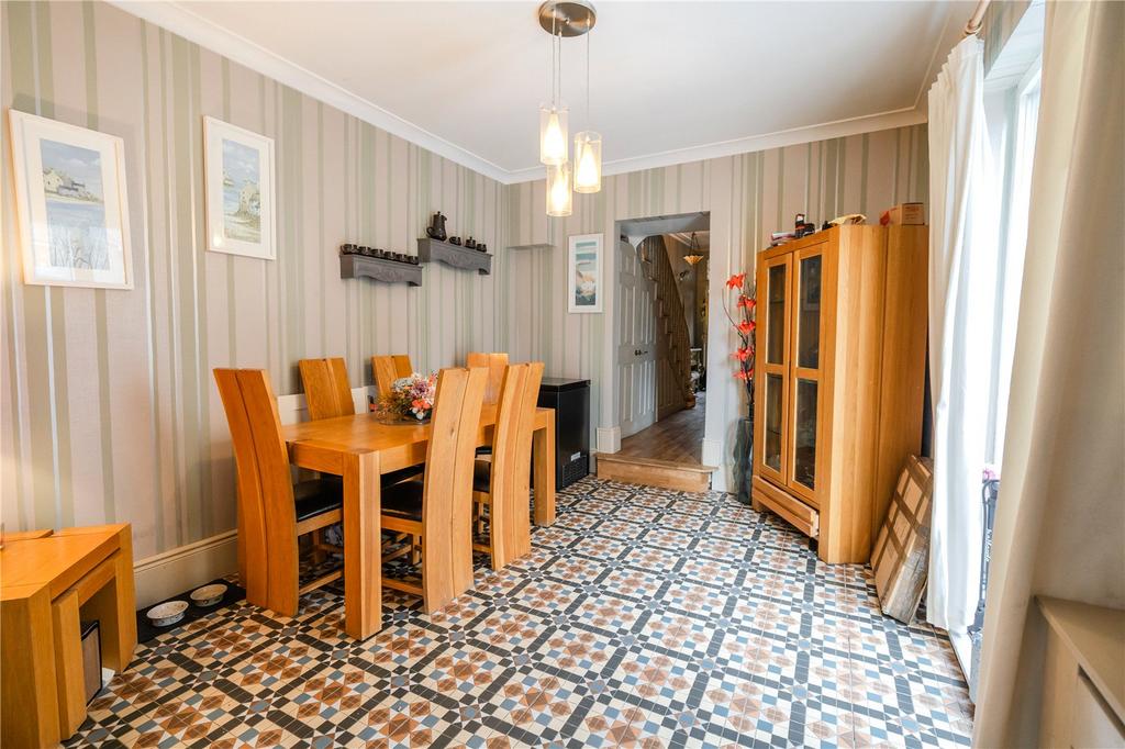 Dining Room (2)