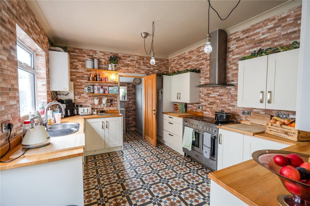 Kitchen (2)