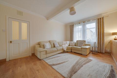 74 Elmbank Crescent, Hamilton, ML3 9JG