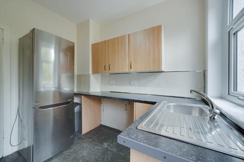74 Elmbank Crescent, Hamilton, ML3 9JG