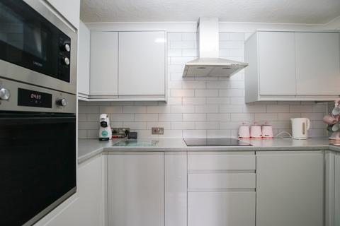 1 bedroom retirement property for sale, Reading Road, Wokingham, RG41