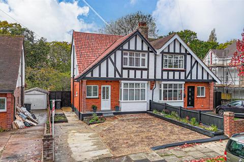 St. Helens Road, Hastings