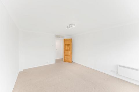 2 bedroom flat to rent, Selworthy Close, Wanstead