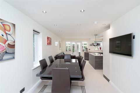 undefined, Syke Green, Leeds LS14