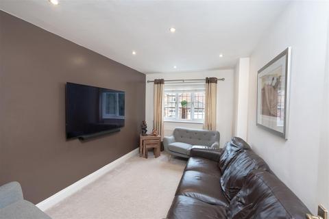 undefined, Syke Green, Leeds LS14