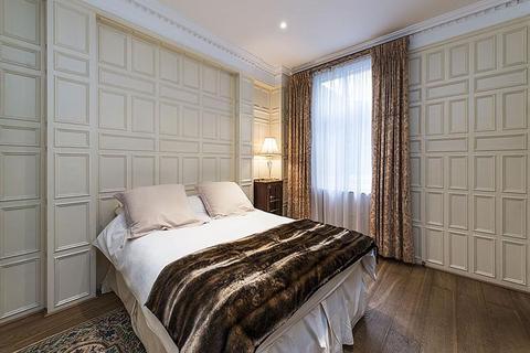 1 bedroom flat to rent, Brompton Square, Knightsbridge, London, SW3