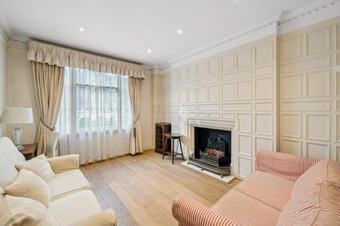 1 bedroom flat to rent, Brompton Square, Knightsbridge, London, SW3