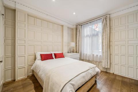 1 bedroom flat to rent, Brompton Square, Knightsbridge, London, SW3
