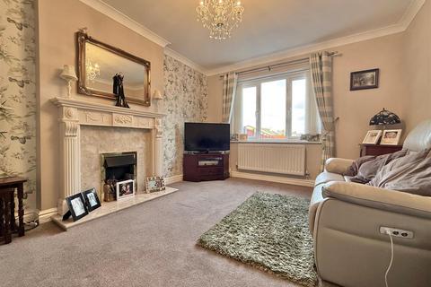 3 bedroom detached house for sale, Pear Tree Drive, Rowley Regis, West Midlands
