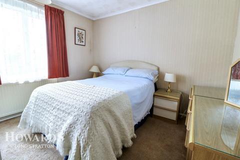 3 bedroom detached bungalow for sale, Doune Way, Harleston