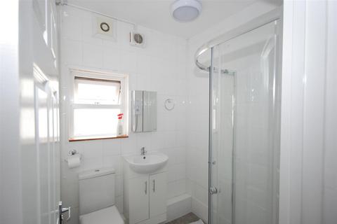 5 bedroom private hall to rent, Telephone Road, Southsea, Portsmouth