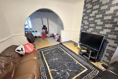 2 bedroom terraced house for sale, Stoke-On-Trent ST6