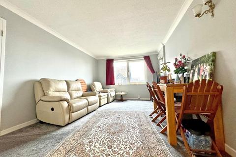 1 bedroom retirement property for sale, Home Heather House, 128 Beehive Lane, Ilford, Essex, IG4