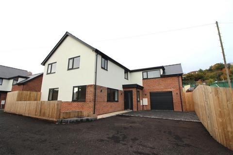 undefined, Celynen Close, Newbridge NP11