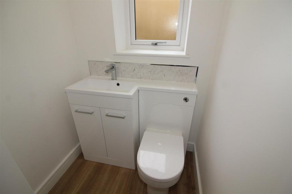 Cloakroom/WC