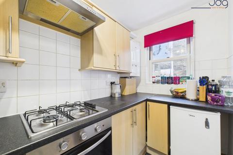 undefined, St Catherines Court, Lancaster City Centre - a ground floor apartment with patio.