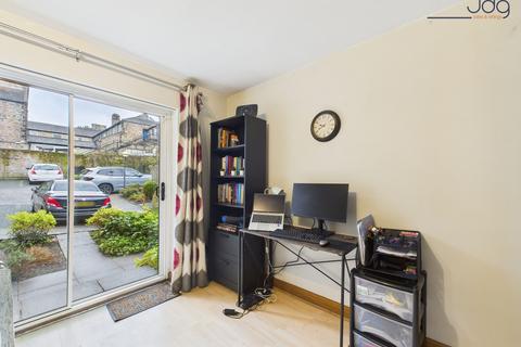 undefined, St Catherines Court, Lancaster City Centre - a ground floor apartment with patio.