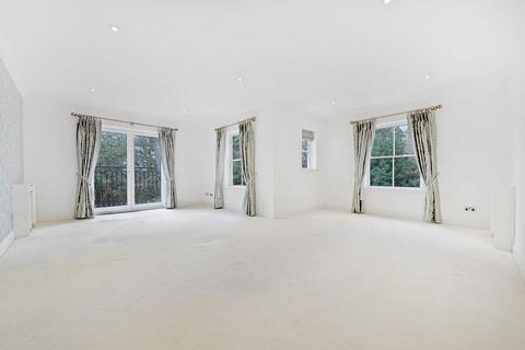 undefined, Agincourt, Ascot, SL5