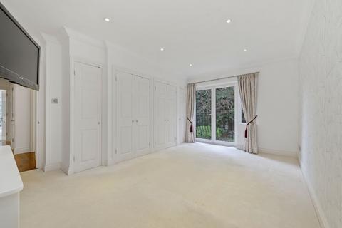 undefined, Agincourt, Ascot, SL5