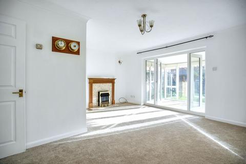 3 bedroom detached house to rent, Ethelbert Road, Faversham, ME13