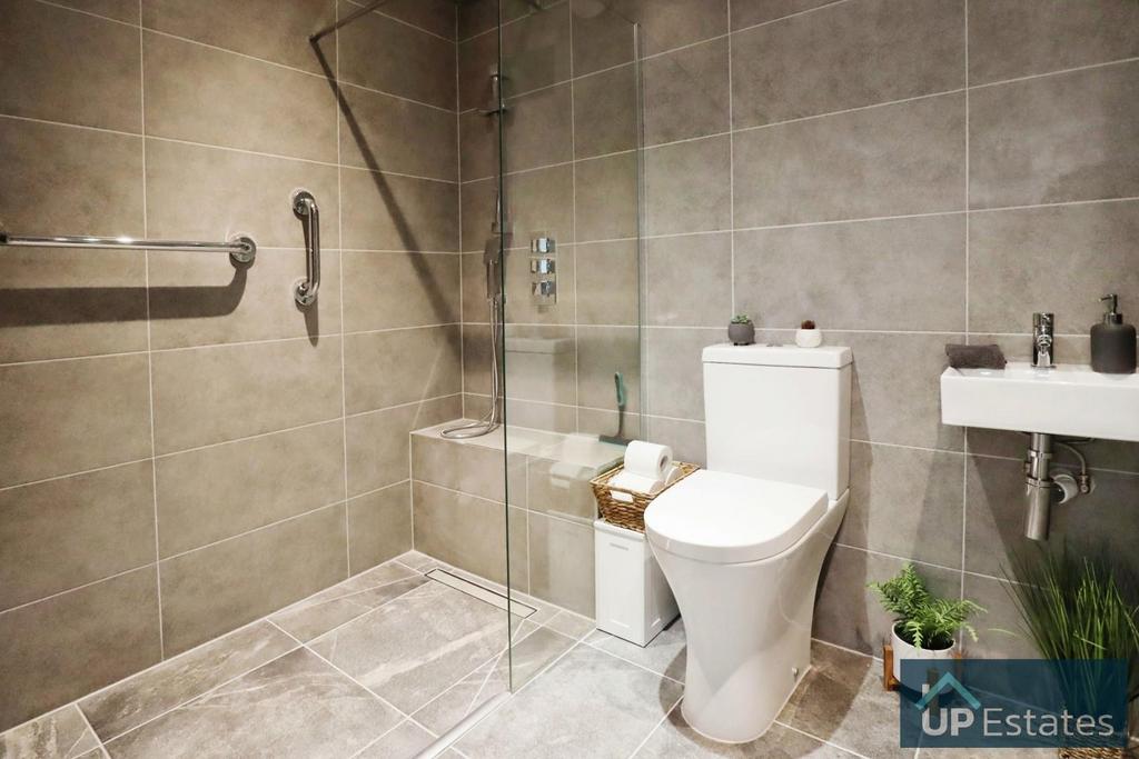 Downstairs wetroom