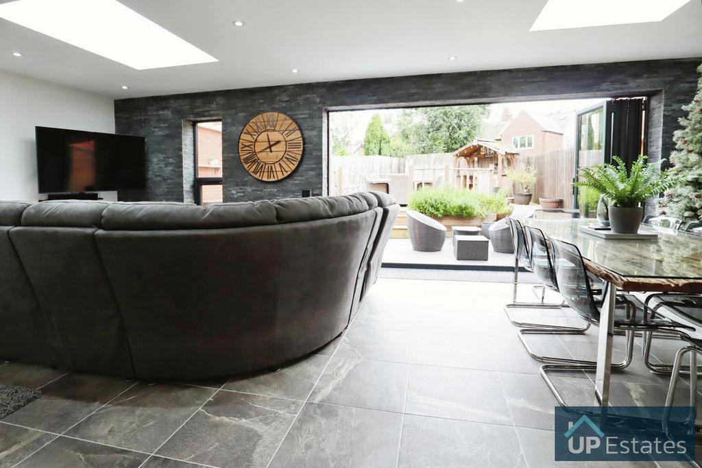 Bi fold doors