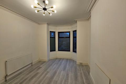 3 bedroom semi-detached house to rent, 63 Clifton Road, Prestwich, Manchester