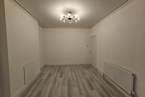 3 bedroom semi-detached house to rent, 63 Clifton Road, Prestwich, Manchester