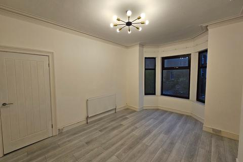 3 bedroom semi-detached house to rent, 63 Clifton Road, Prestwich, Manchester