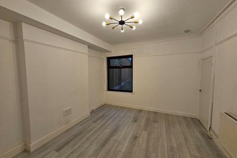 3 bedroom semi-detached house to rent, 63 Clifton Road, Prestwich, Manchester