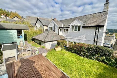 undefined, Trefriw
