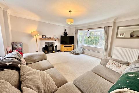 undefined, Trefriw