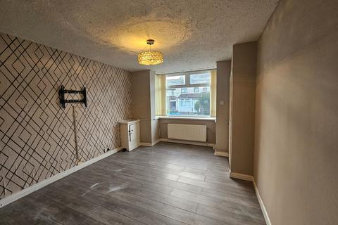2 bedroom semi-detached house to rent, Somerfield Road, Manchester