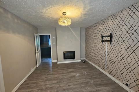 2 bedroom semi-detached house to rent, Somerfield Road, Manchester