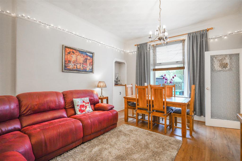 Dining.room.jpg