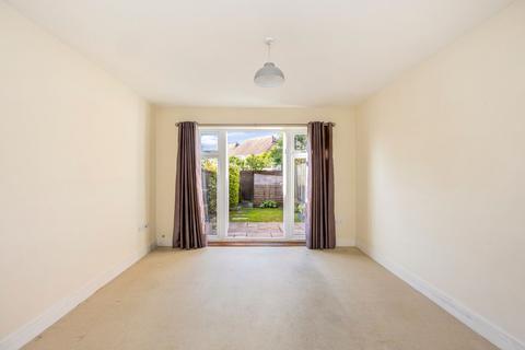 2 bedroom terraced house for sale, Scholars Walk, Horsham, RH12
