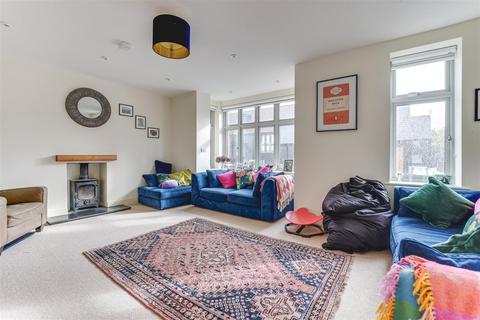 4 bedroom detached house for sale, Gillon Way, Saffron Walden CB10