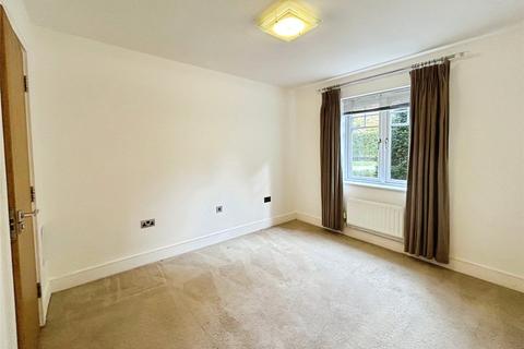 undefined, Albion Road, Surrey SM2